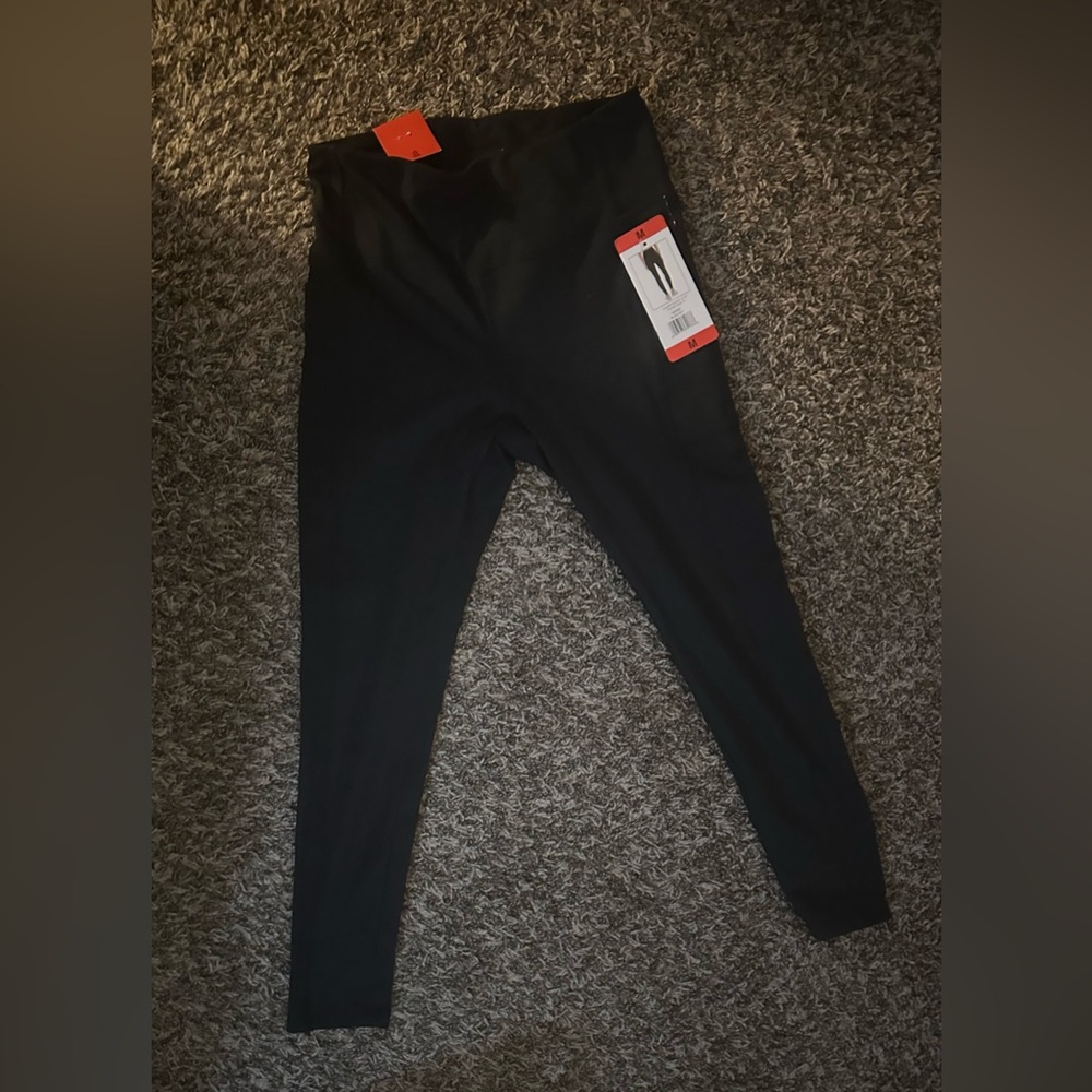 Danskin Black High-Waisted Leggings - Medium - Picture 3 of 5